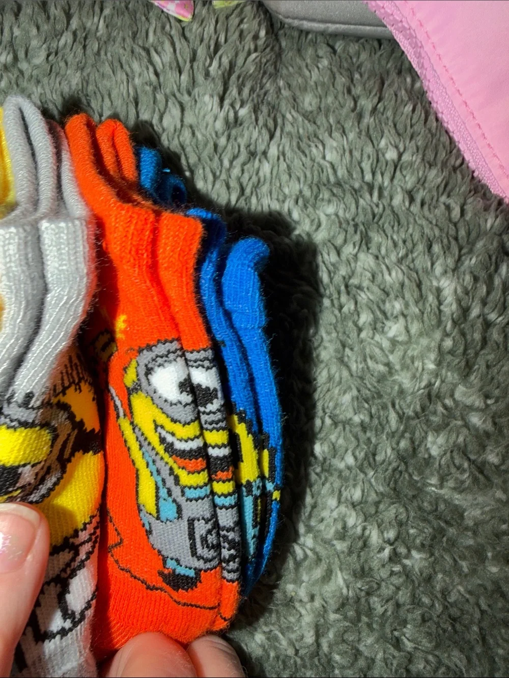 Kids 5 Pikachu & Pokémon Characters No-Show Socks 5 Minions Characters No show